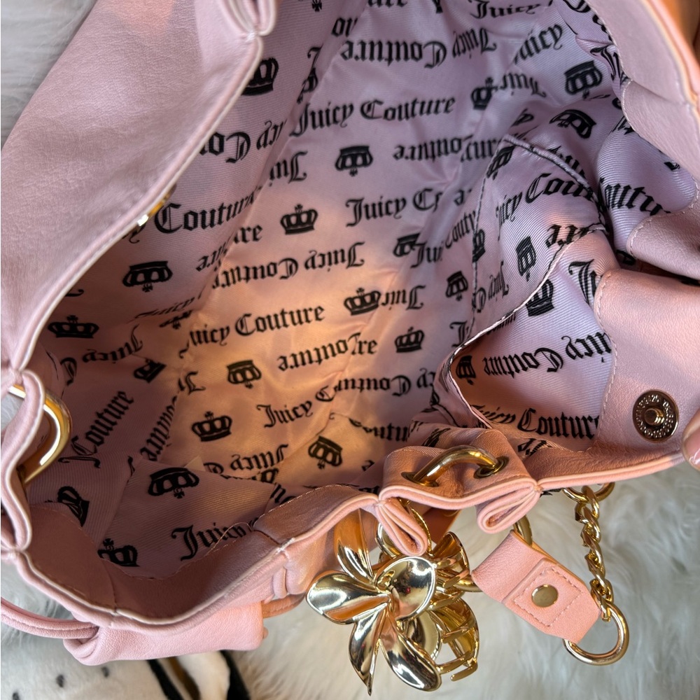 Juicy Couture 💗 Pink Rolling On Bag + Disney Aristocats Eye Shadow Palette +Clip - Picture 5 of 7